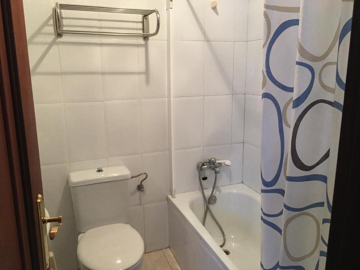 فندق Hostal O Labrador O Hospital المظهر الخارجي الصورة