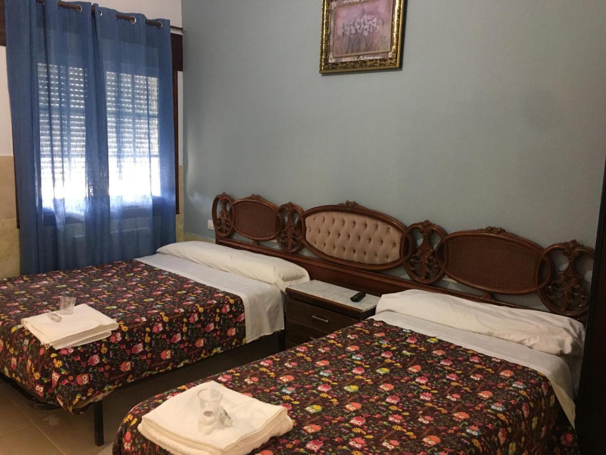 فندق Hostal O Labrador O Hospital المظهر الخارجي الصورة
