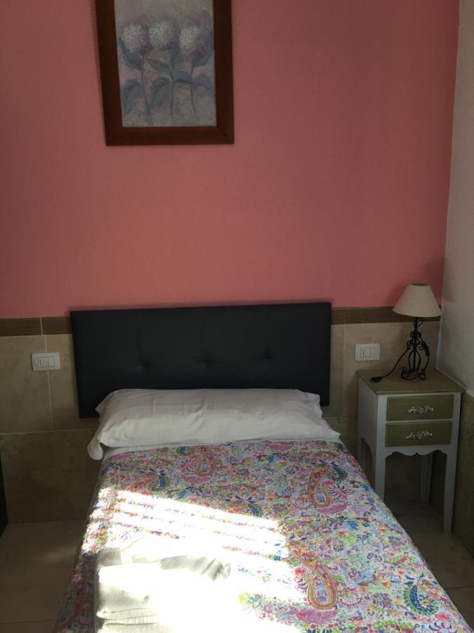 فندق Hostal O Labrador O Hospital المظهر الخارجي الصورة